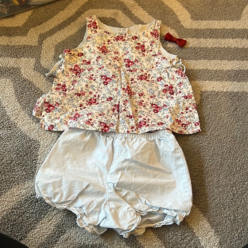 Tommy Hilfiger Outfit with matching bow clip—worn twice